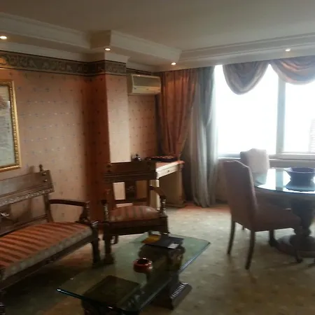 Sozbir Royal