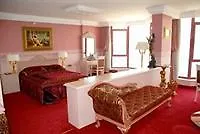 Sozbir Royal 호텔 4*