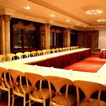 Sozbir Royal מלון